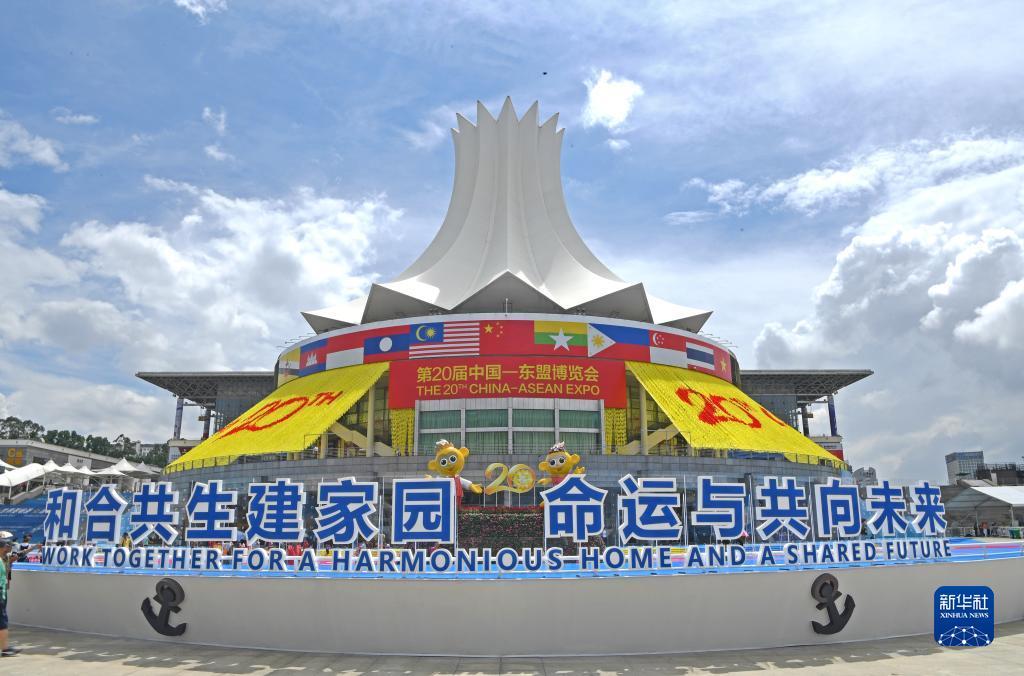 盘龙棋牌地址